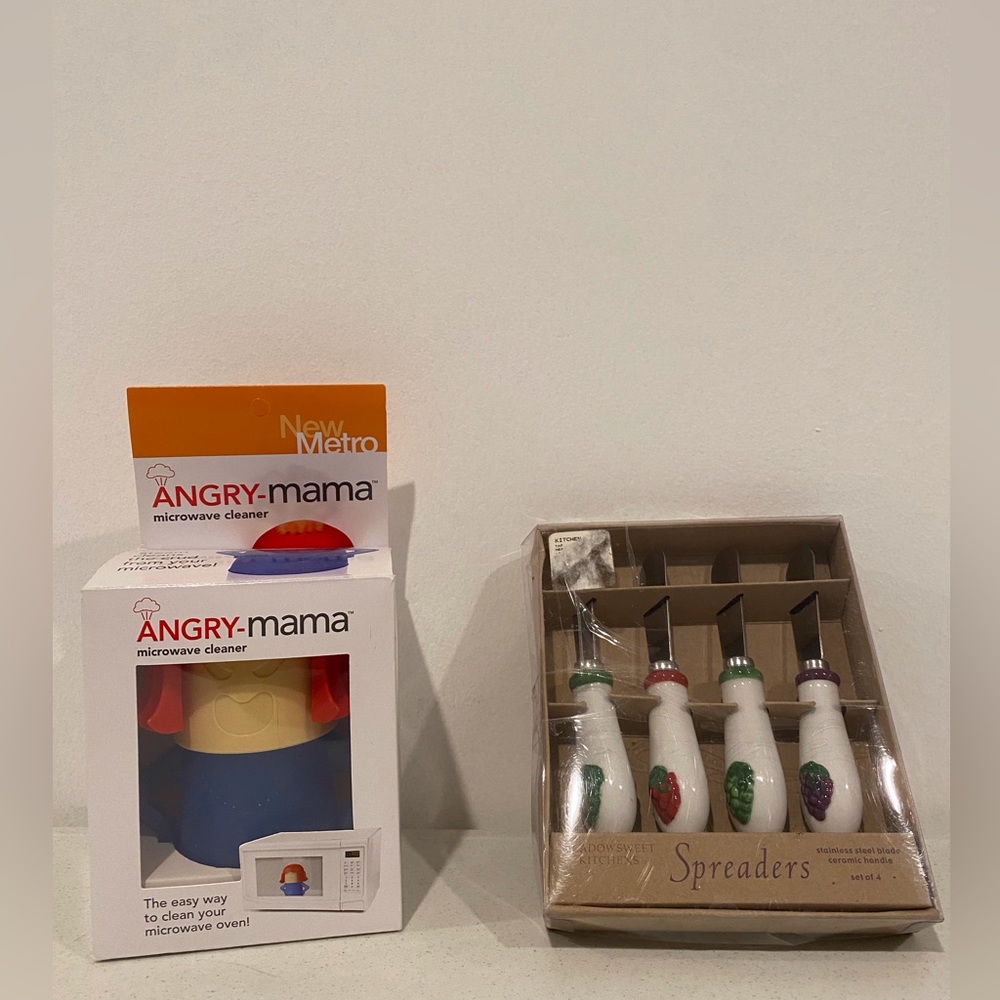 Set of microwave cleaner and 4 spreaders